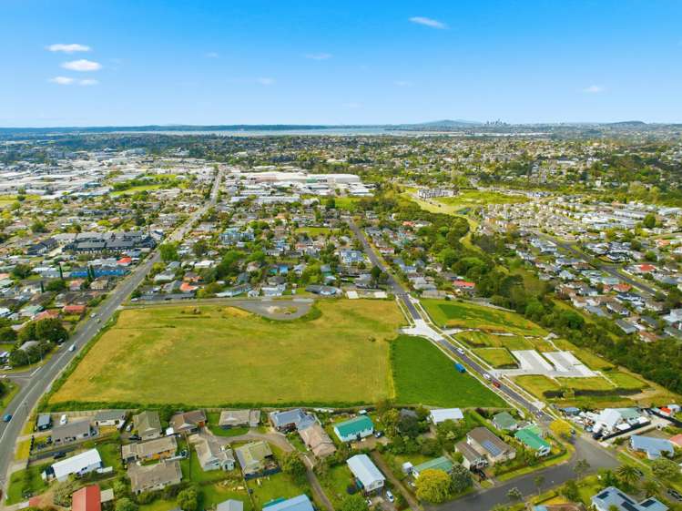 132 Bruce McLaren Road Henderson_9