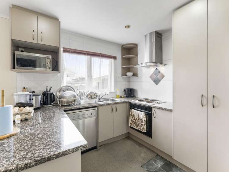 27 Rollerson Street Papakura_12