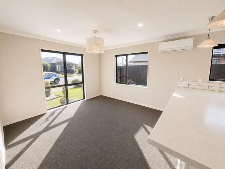 26 Kahuraki Drive 2340_2