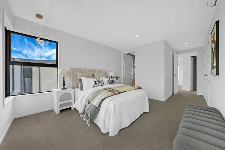 8A Hattaway Avenue Bucklands Beach_13