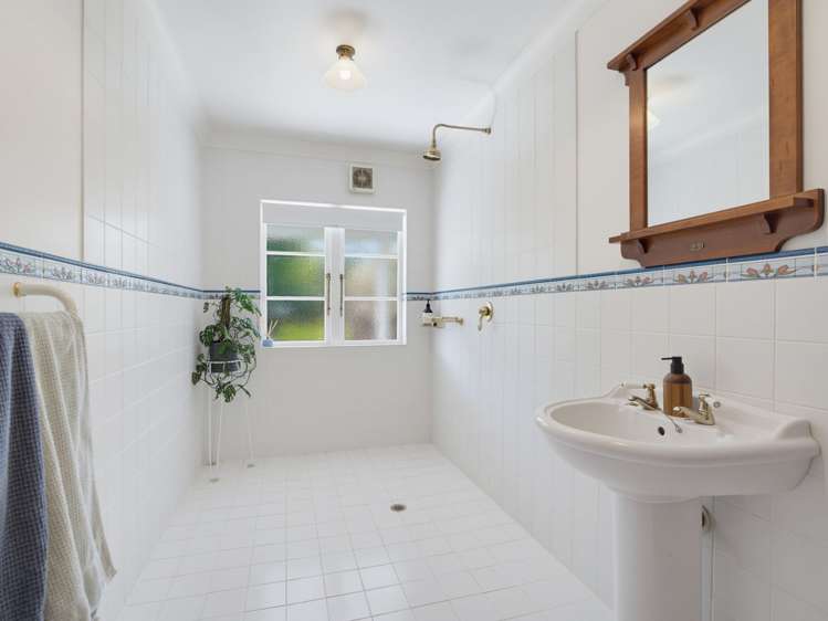 284 Main Road Tairua_21