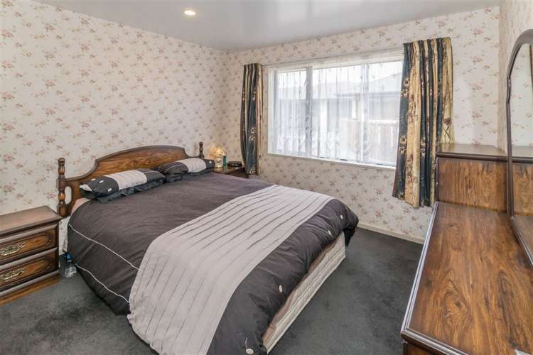 6 Cris Lodge Courts Hornby_4