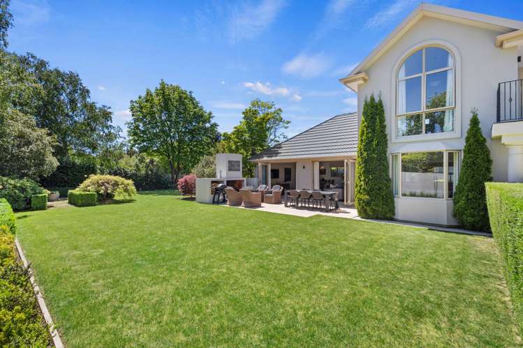 1 Springvale Gardens Harewood_9