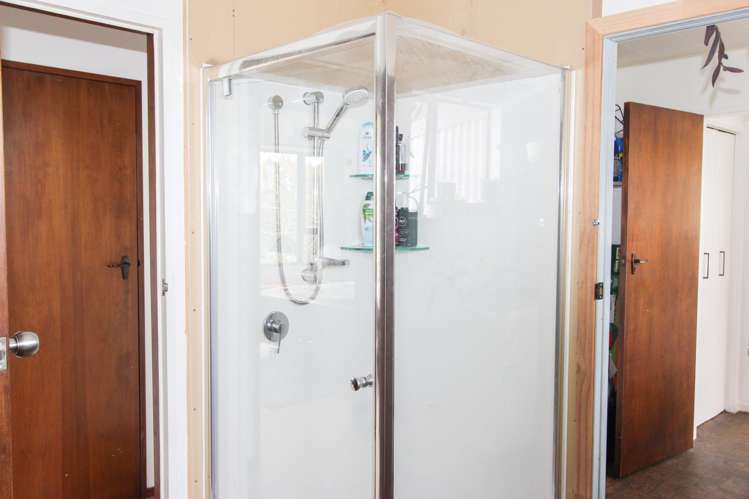 4 Perkins Street Tisbury_11