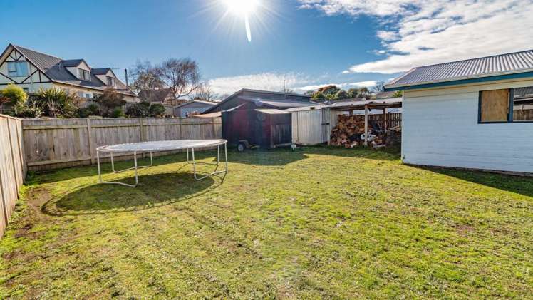 86 Treadwell Street 1227_19