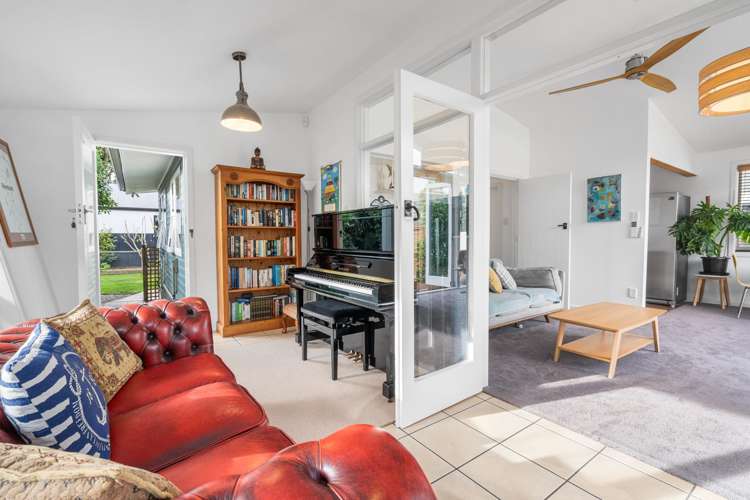 71 Main Road Redcliffs_8