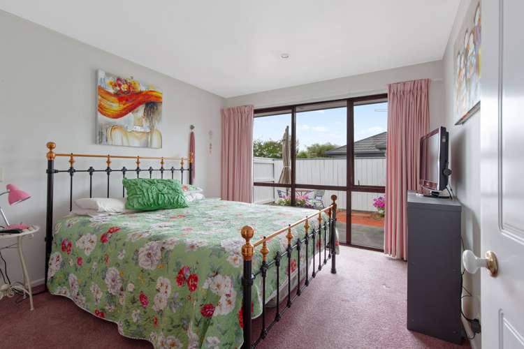 7 Mary Ann Muller Crescent Stoke_10