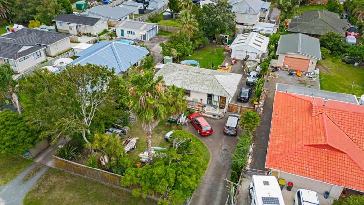 16 Fourth View Avenue Beachlands_9