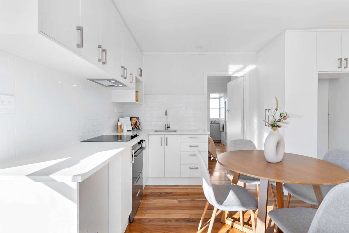 1&2/34 Evelyn Place_3