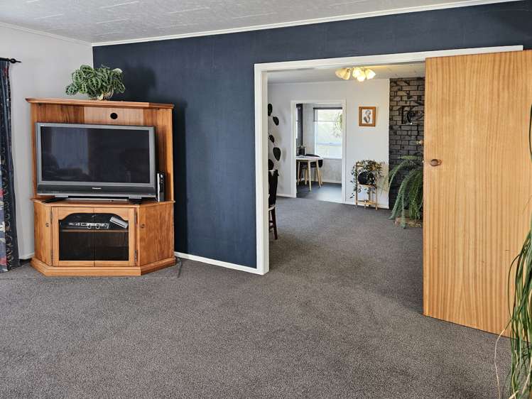 83 Caernarvon Drive Flaxmere_5