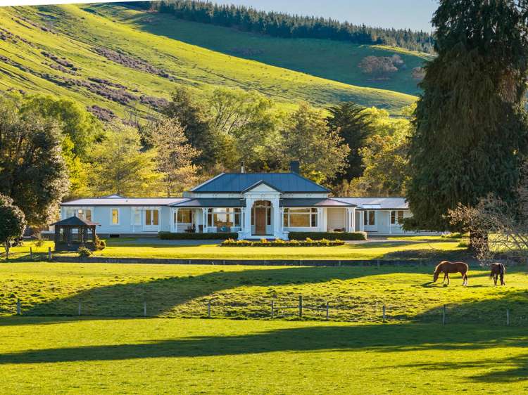 Bankhouse Homestead, 1081 State Highway 63_0