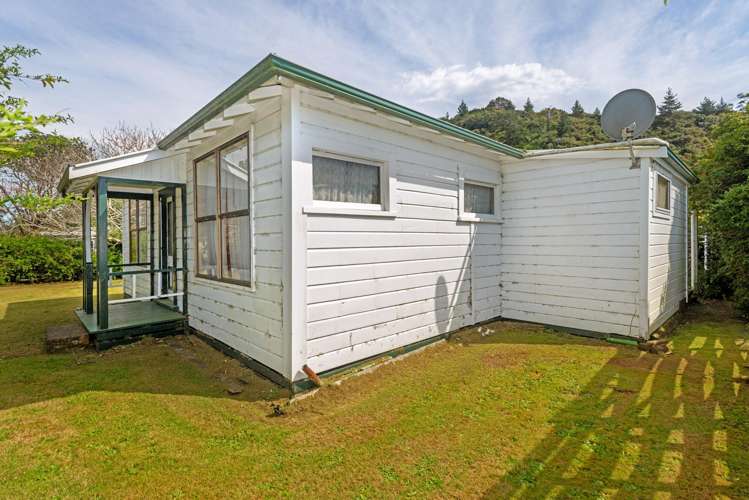 7 Forster Street Tolaga Bay_4