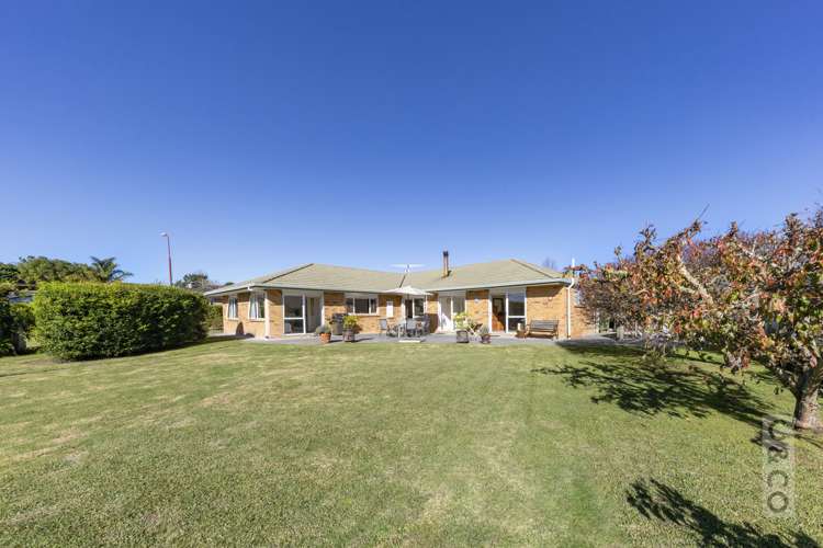 2 Applemoors Way Riverhead_18