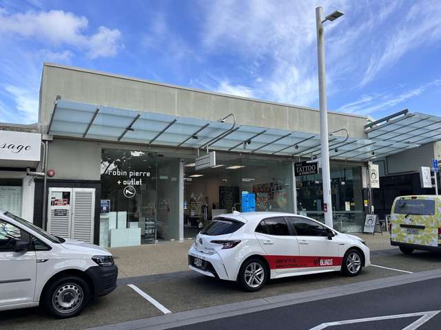 1/62-68 Hurstmere Road Takapuna_1