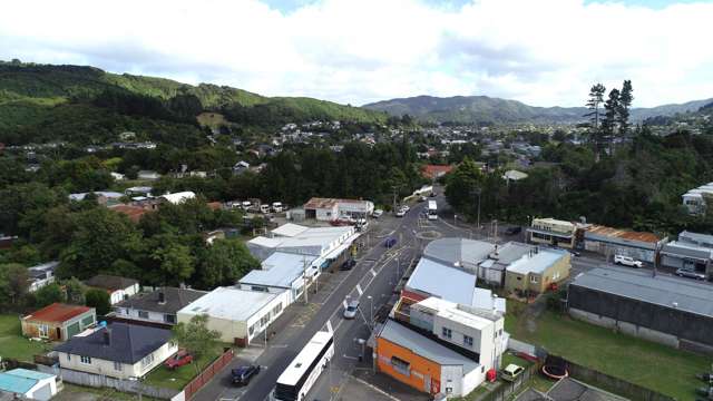 122,130,134-136 Main Road Wainuiomata_3
