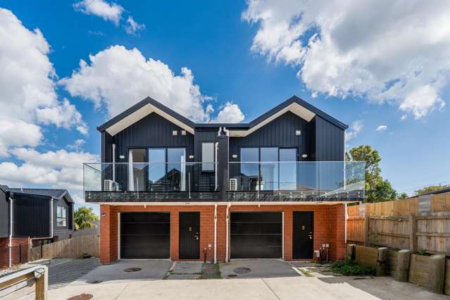 Act Fast | Freehold 3 Bed + Garage