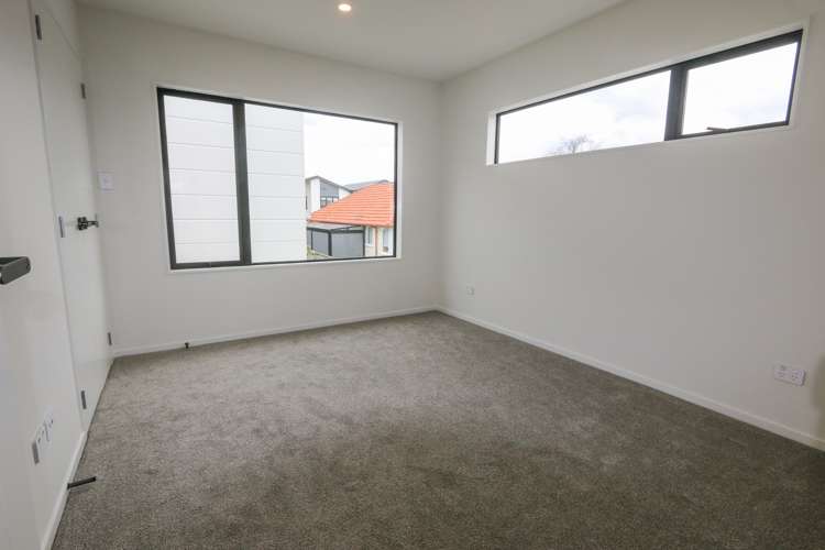 41 Coates Crescent Panmure_11