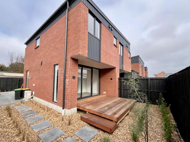 Brand new 2 bedroom rear townhouse in Spreydon