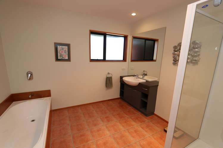 18 Kelvin Crescent Allenton_14