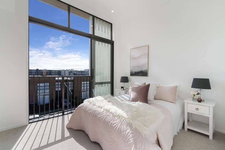 66 Scoria Crescent Stonefields_13