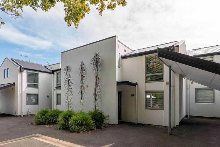 4/160 Rossall Street Merivale_0