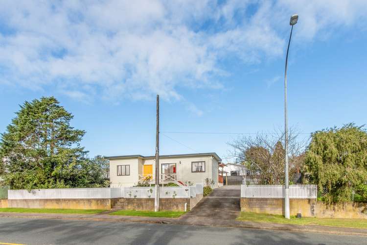 6 Godley Road Green Bay_19