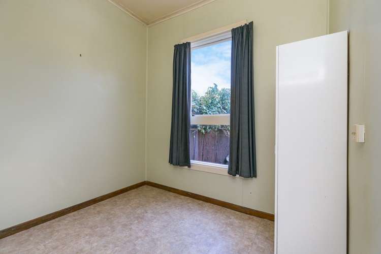 21 Douglas Street Mount Cook_6