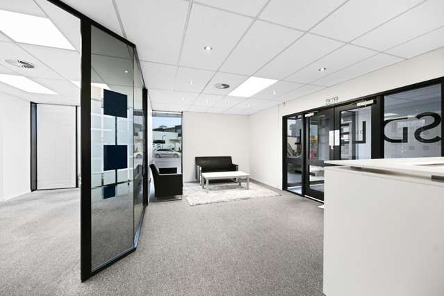 1088D Victoria Street Hamilton Central_2