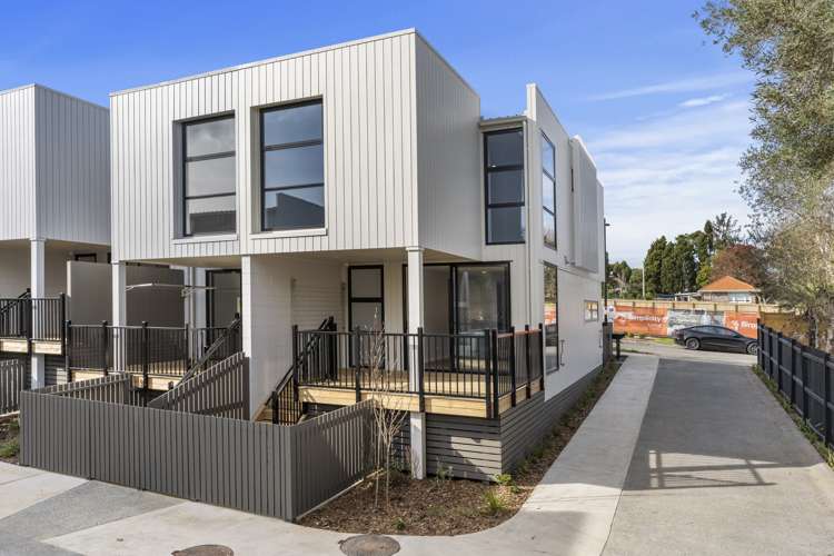 5a Range View Road Mount Albert_14