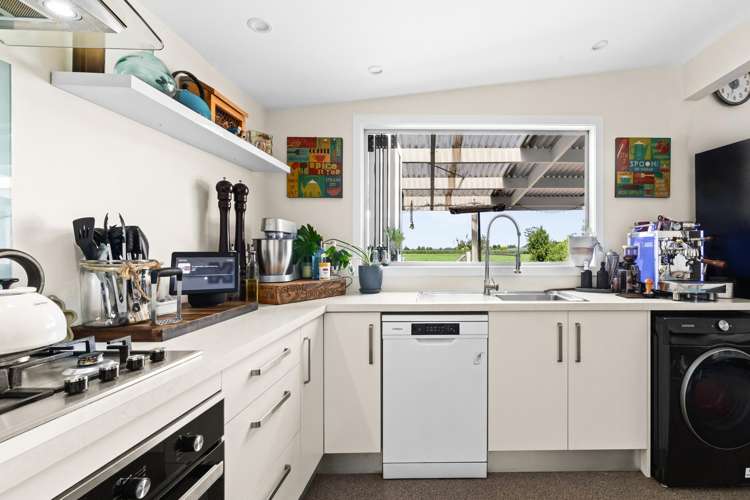 20 Shrimpton Road Haumoana_6