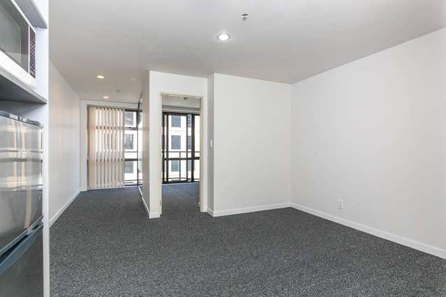 14D/76 Albert Street City Centre_1