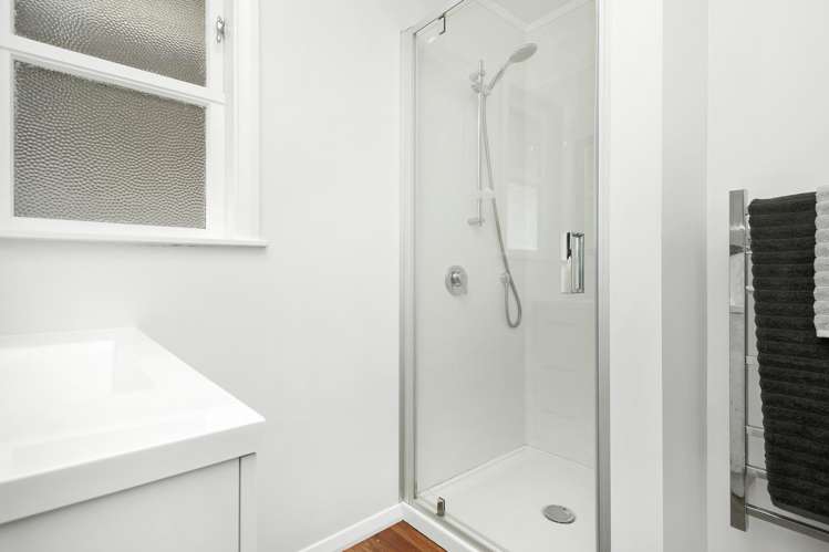 28a Glen Road Stokes Valley_11