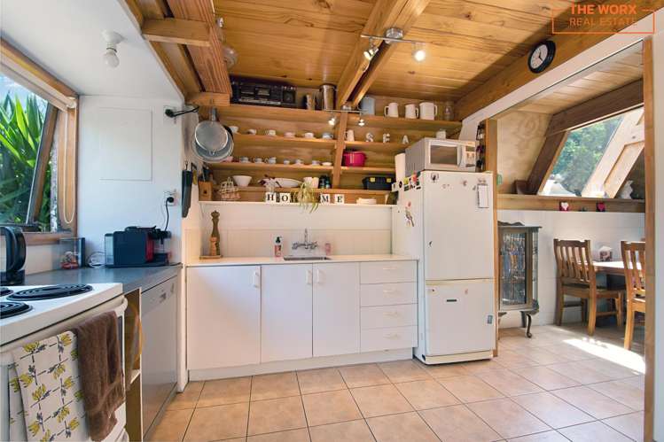 54 Terry Street Blockhouse Bay_32