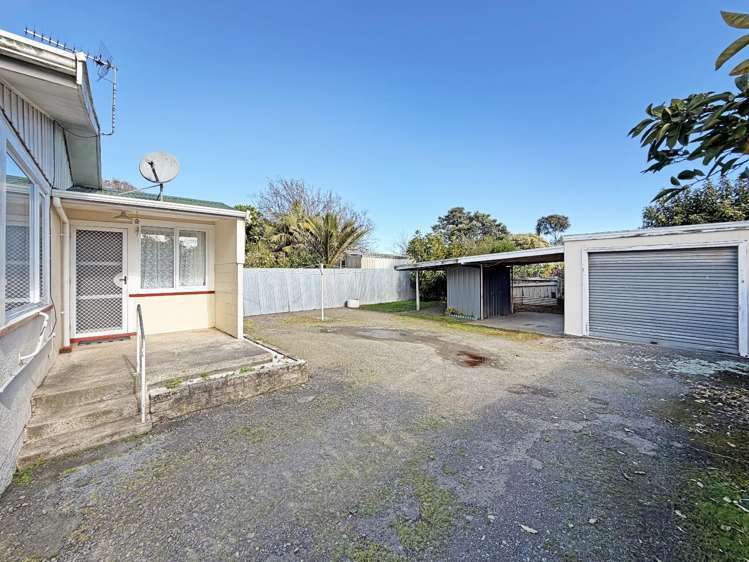 77C Carlton Avenue 1208_24