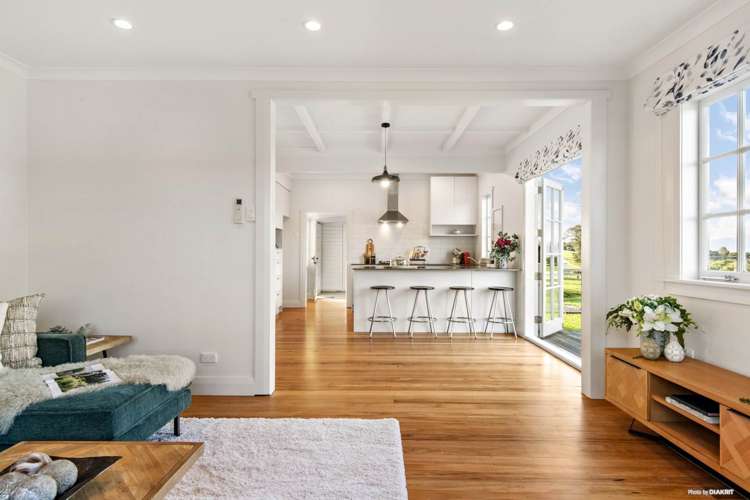 242 Hull Road Waiuku_10