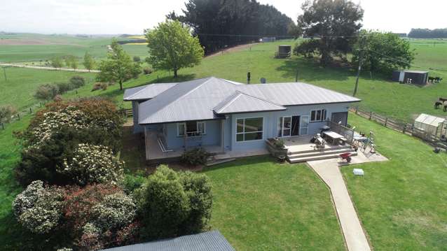 50 Simm Road Kia Ora_1
