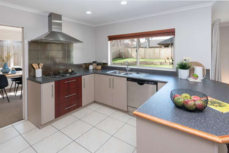 18 Lissleton Drive East Tamaki_11