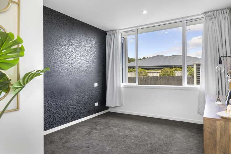 15 Magnolia Rise Waipahihi_19