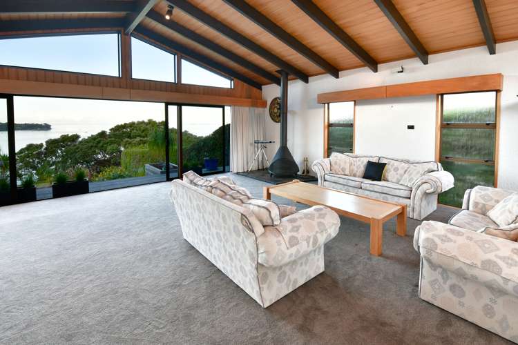 977 Whangaparaoa Road Tindalls Beach_15
