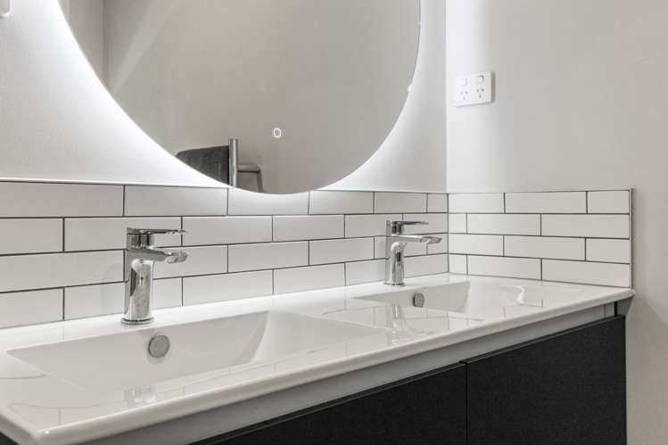 25 Lindsey Crescent Springvale_13