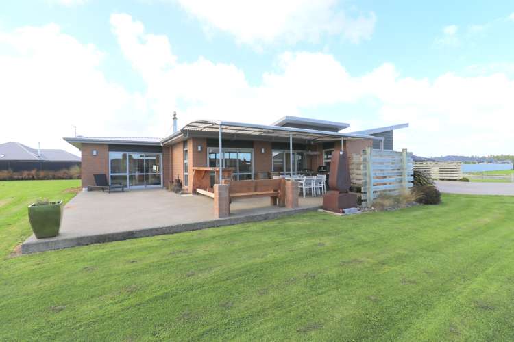 21 Sunrise Drive Seaward Bush_37