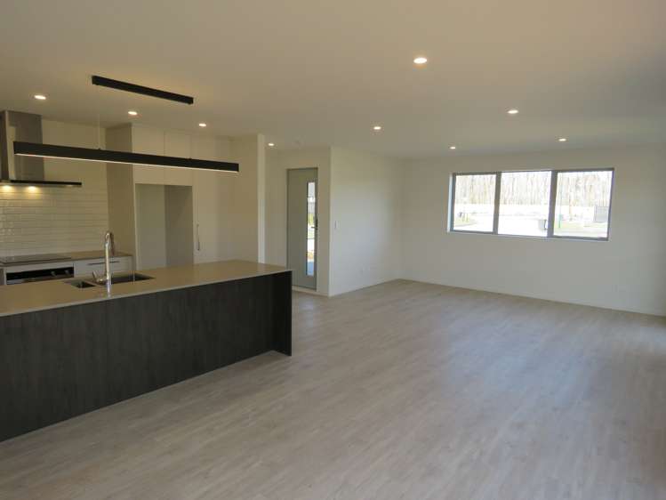 9 Kaka Place Halswell_1