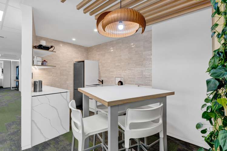 337 Devon Street East New Plymouth Central_17