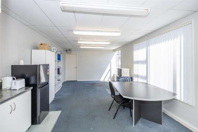 Unit 12, 9 Karewa Place Pukete_1