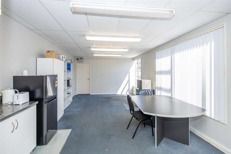 Unit 12, 9 Karewa Place Pukete_1