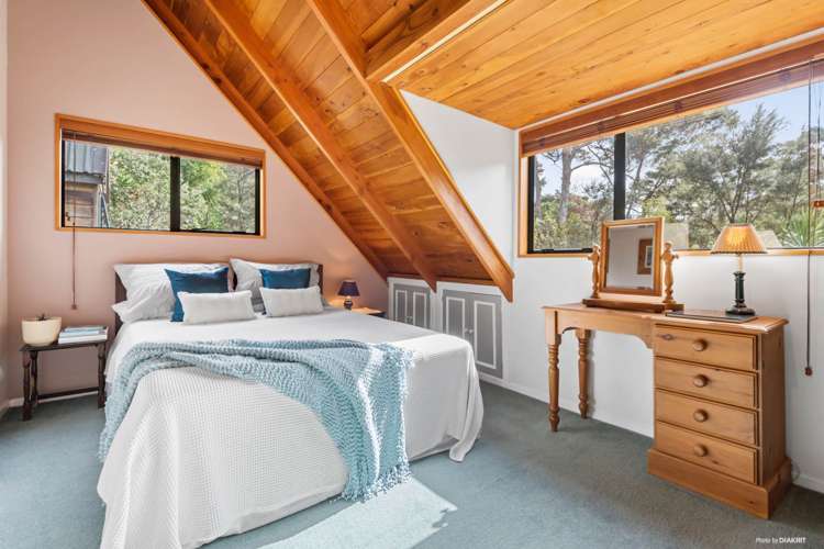 77 Hilling Street Titirangi_11