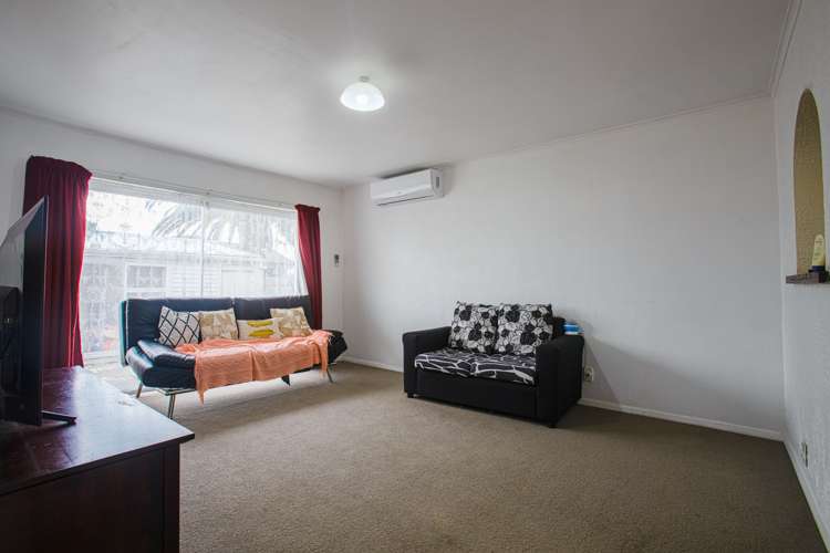 68 Sutton Crescent Papakura_3