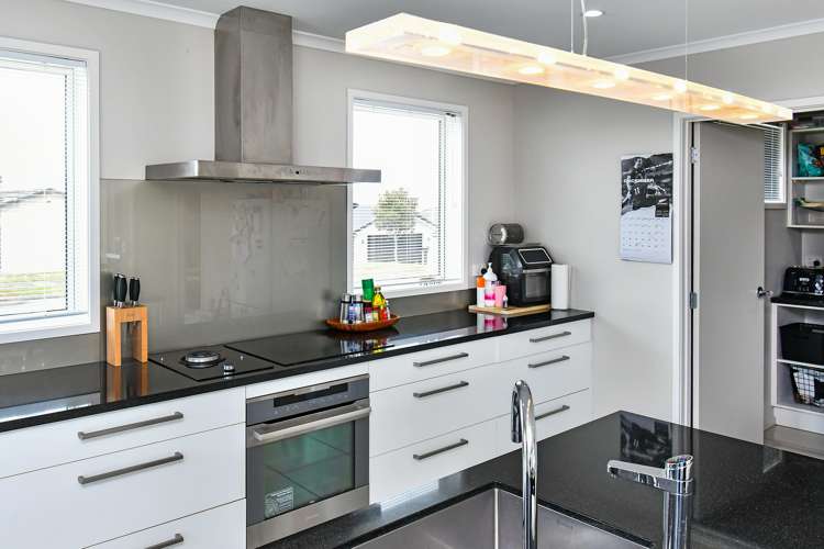 16 Pyne Crescent Pokeno_3