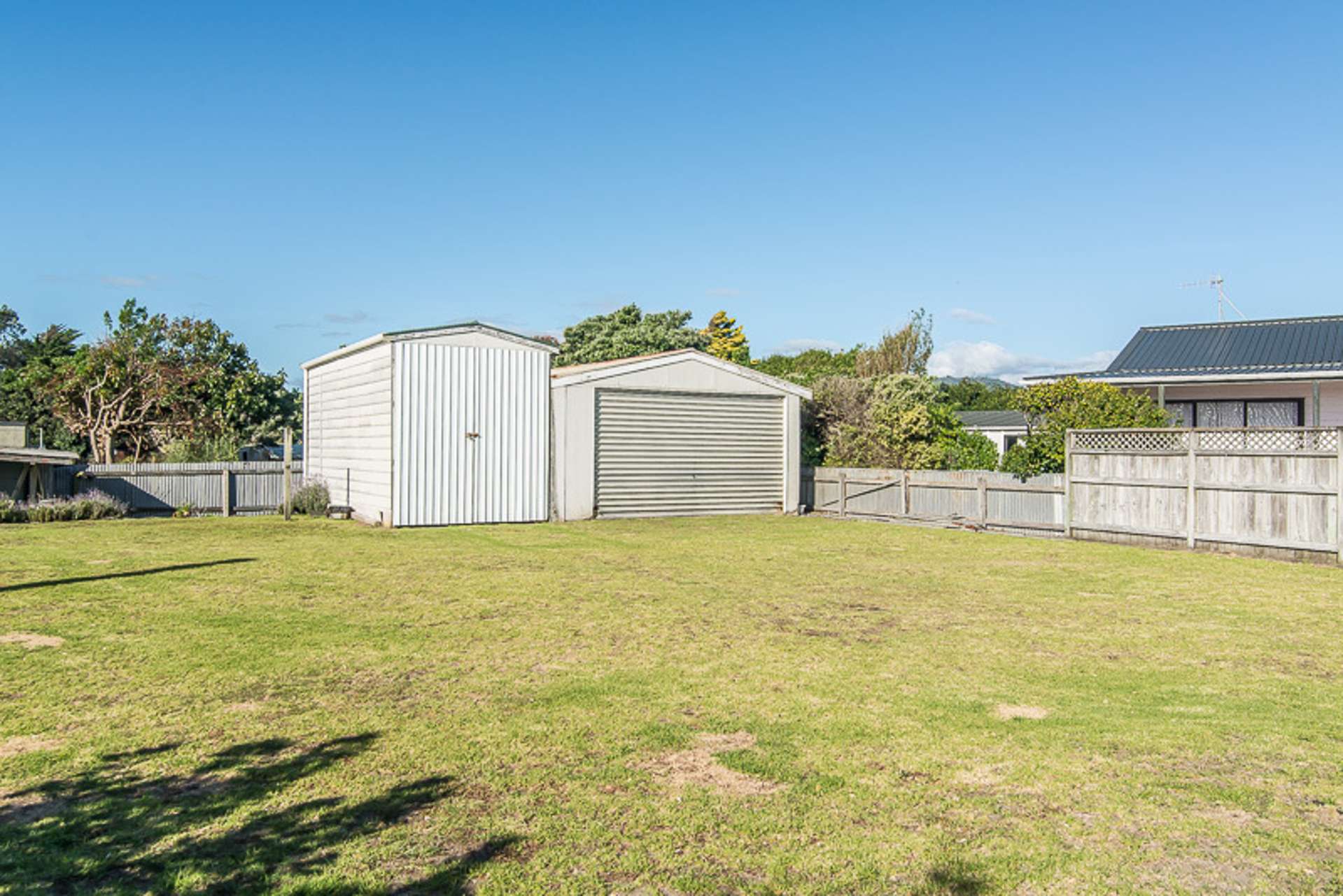 15 Whitmore Grove Waikanae Beach_0