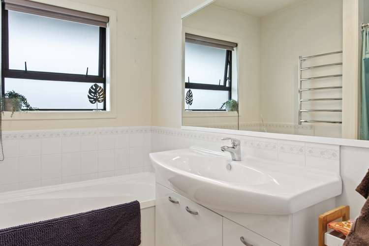 4 Panckhurst Drive Woodend_12